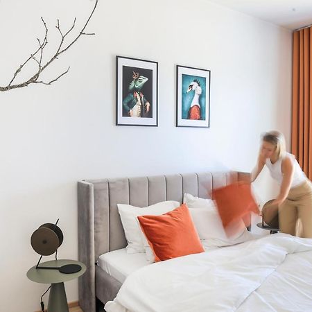 Kadriorg Plaza 2 Bedroom Free Parking Tallinn Ngoại thất bức ảnh