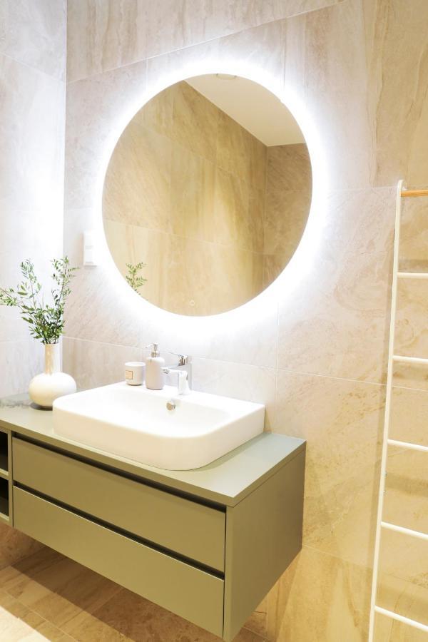 Kadriorg Plaza 2 Bedroom Free Parking Tallinn Ngoại thất bức ảnh