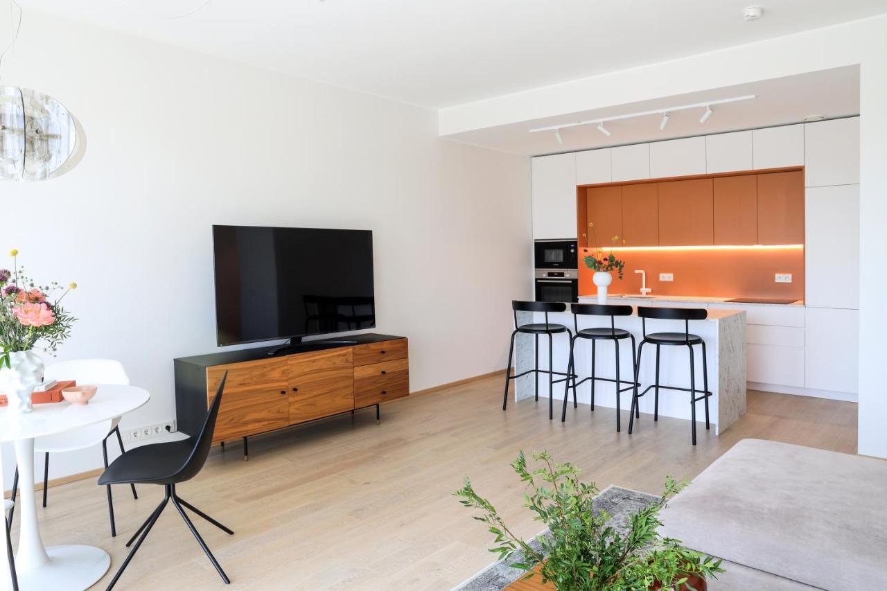 Kadriorg Plaza 2 Bedroom Free Parking Tallinn Ngoại thất bức ảnh